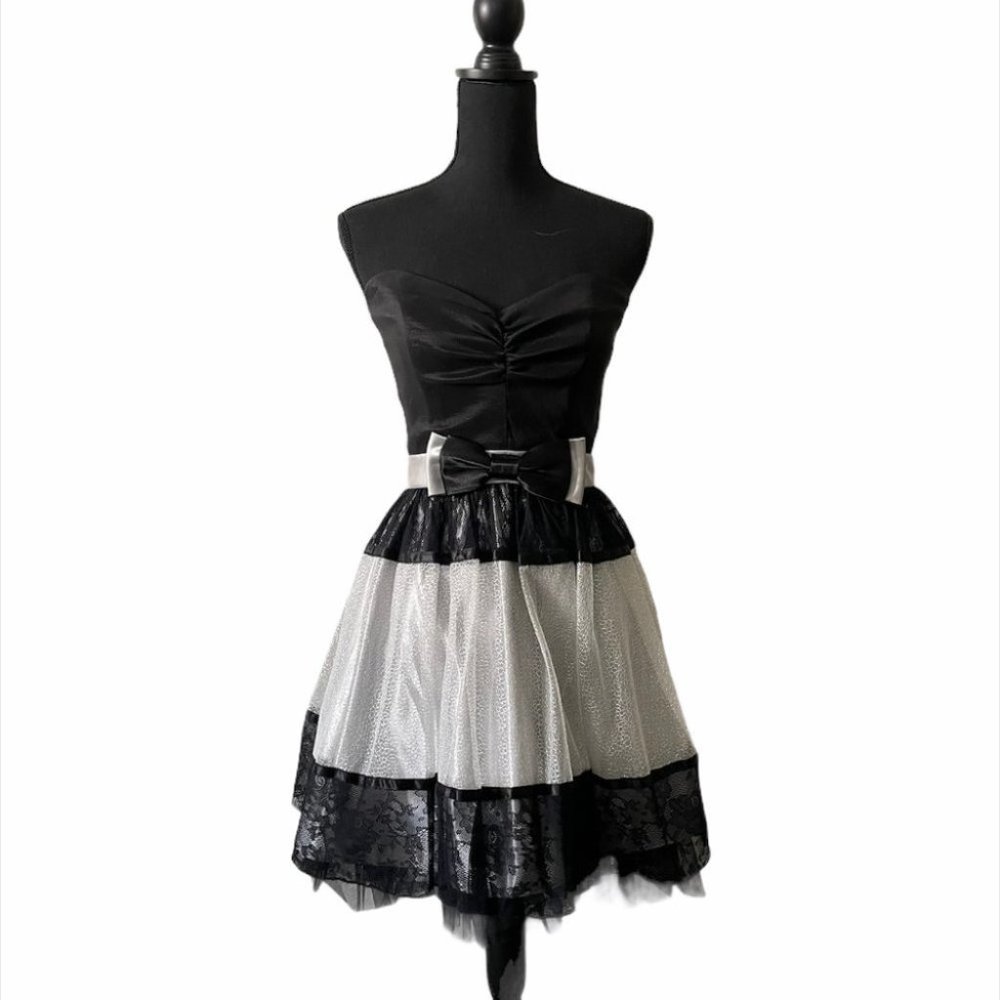 Jessica McClintock Strapless Formal Dress - Picture 1 of 9